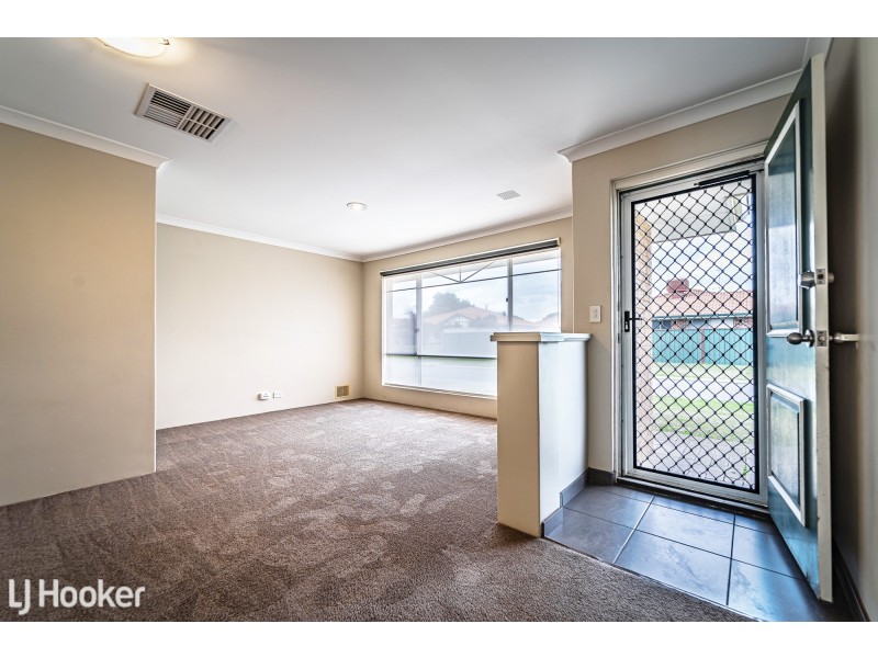 1 Elysee Court, Port Kennedy WA 6172