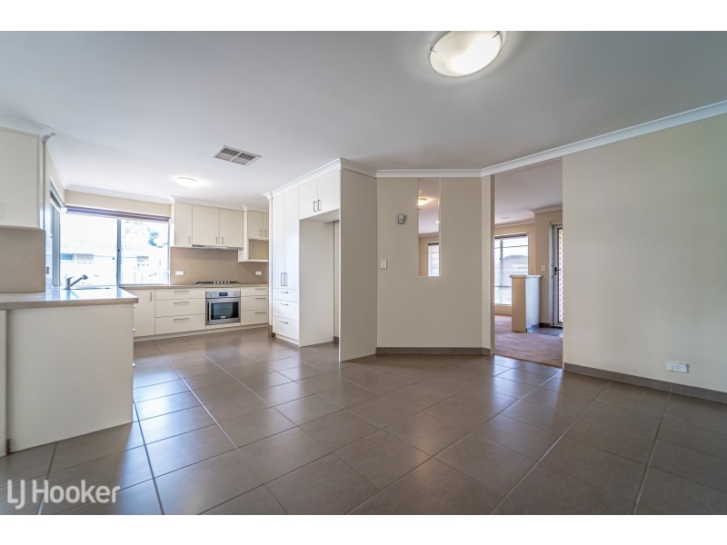 1 Elysee Court, Port Kennedy WA 6172