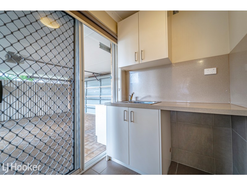 1 Elysee Court, Port Kennedy WA 6172