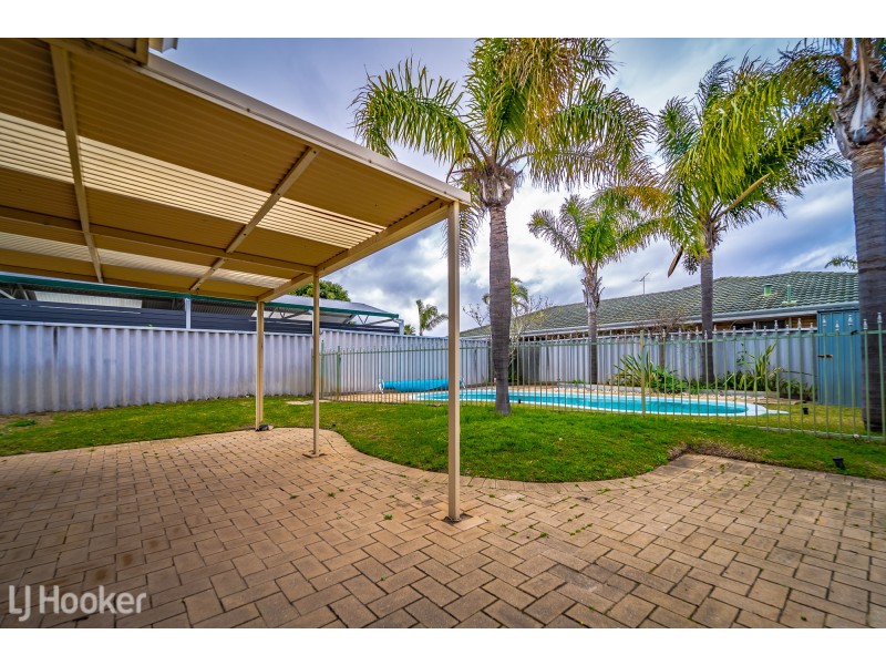 1 Elysee Court, Port Kennedy WA 6172