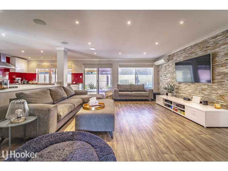 17 Cork Place, Warnbro WA 6169