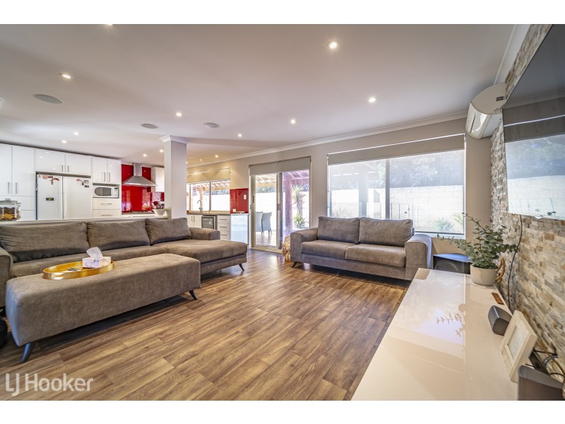 17 Cork Place, Warnbro WA 6169