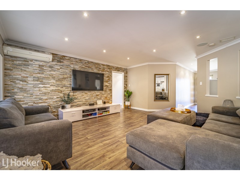 17 Cork Place, Warnbro WA 6169