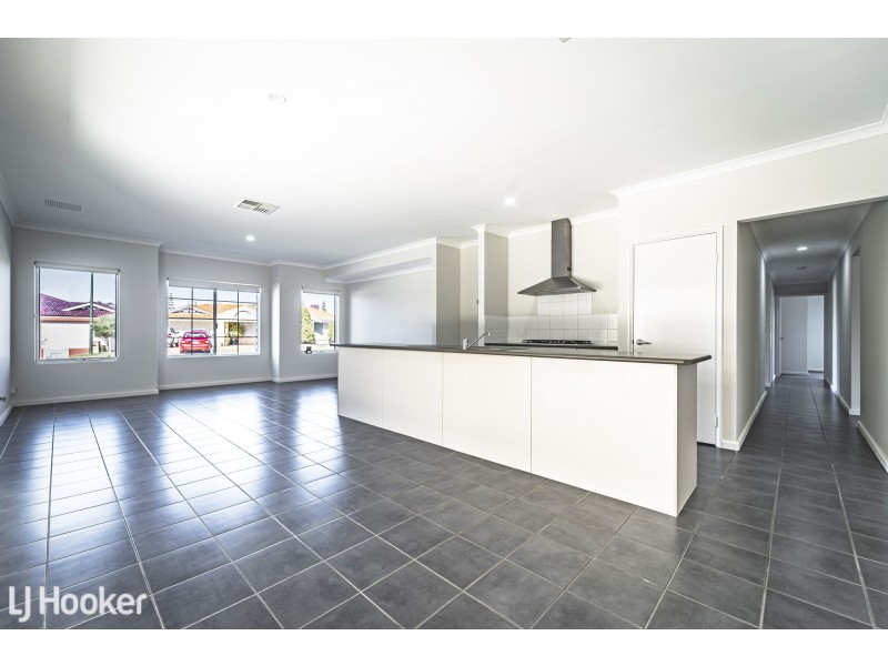 4B Sorelle Way, Port Kennedy WA 6172