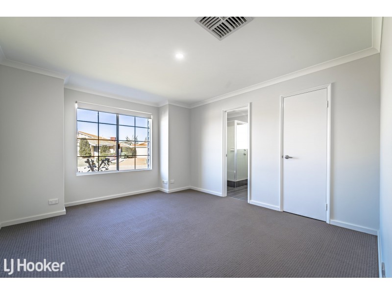 4B Sorelle Way, Port Kennedy WA 6172