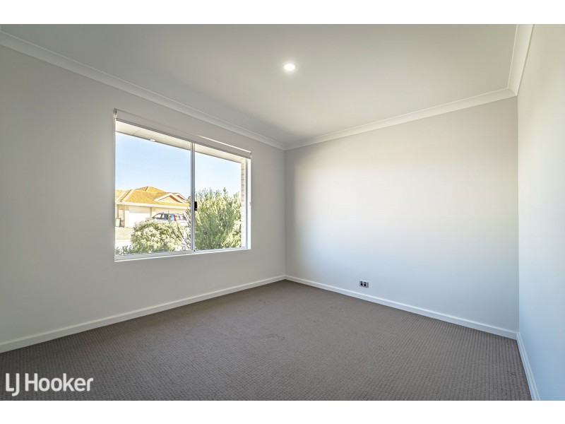 4B Sorelle Way, Port Kennedy WA 6172