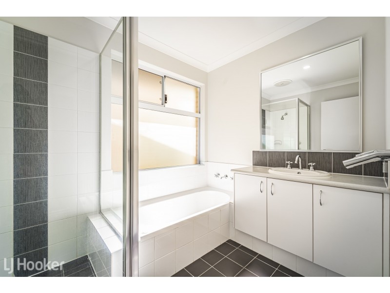 4B Sorelle Way, Port Kennedy WA 6172