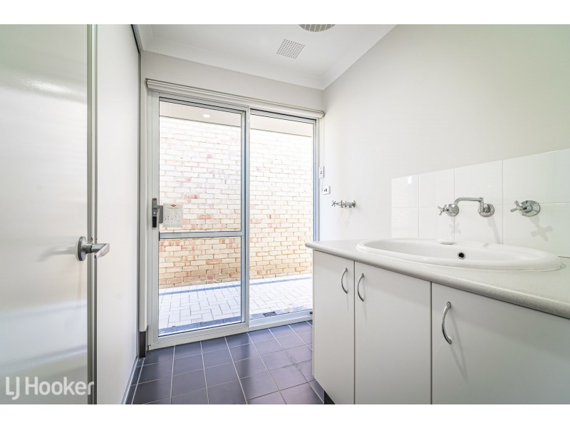 4B Sorelle Way, Port Kennedy WA 6172