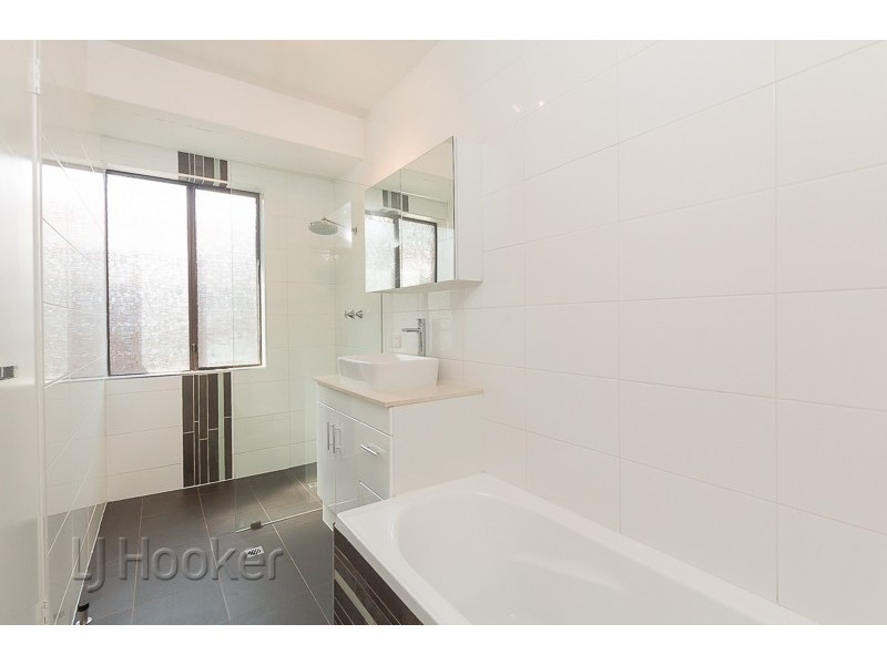 114 Simpson Avenue, Rockingham WA 6168