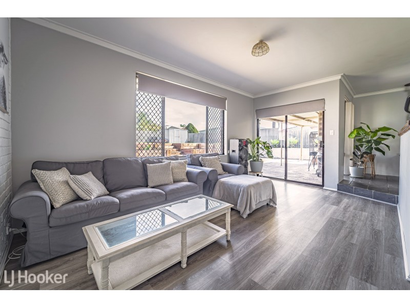 12 Monkton Way, Warnbro WA 6169