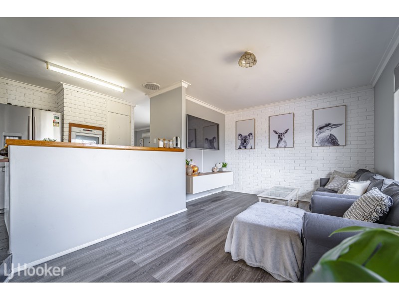 12 Monkton Way, Warnbro WA 6169