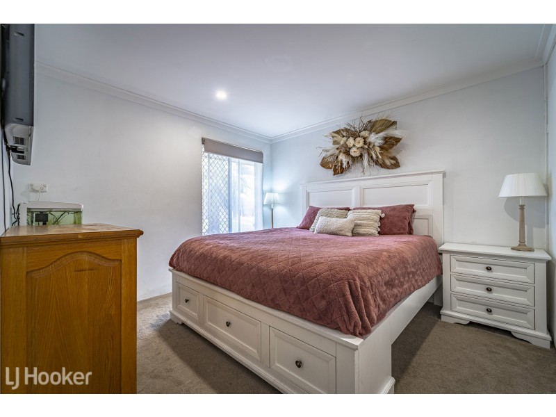 12 Monkton Way, Warnbro WA 6169