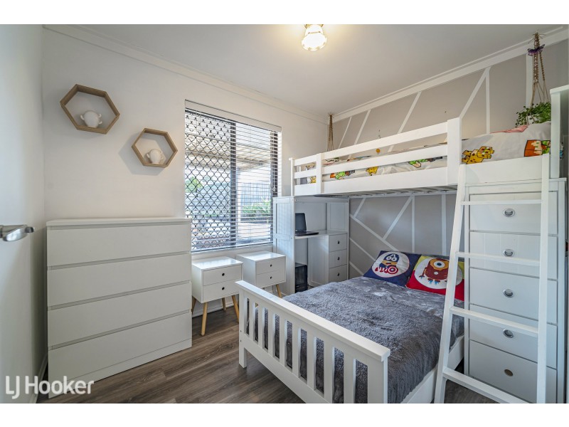 12 Monkton Way, Warnbro WA 6169