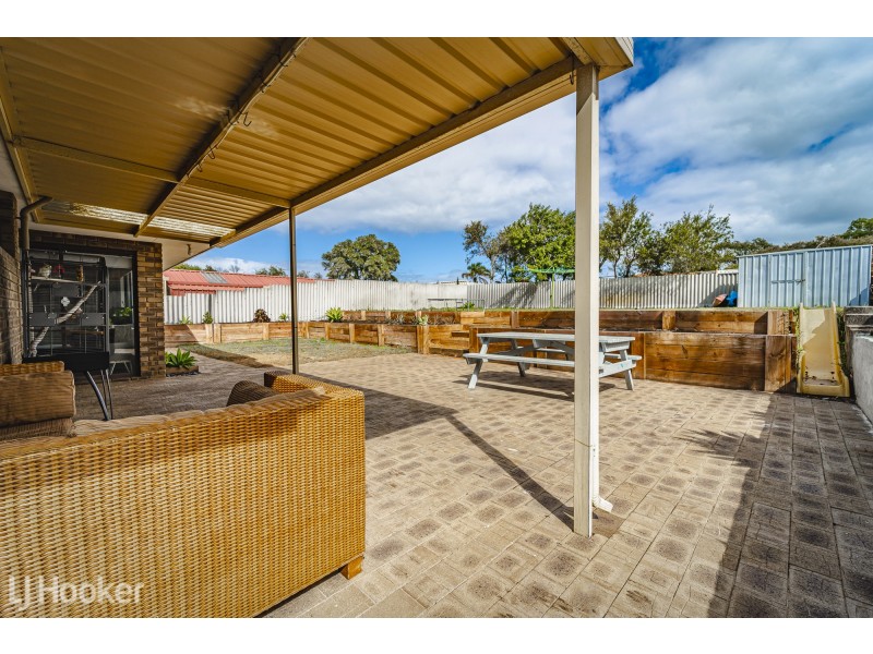 12 Monkton Way, Warnbro WA 6169