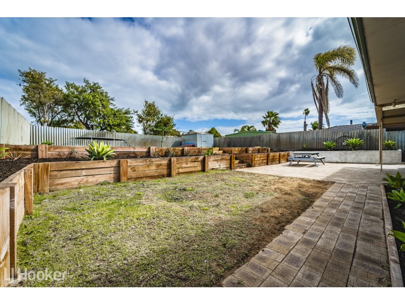 12 Monkton Way, Warnbro WA 6169