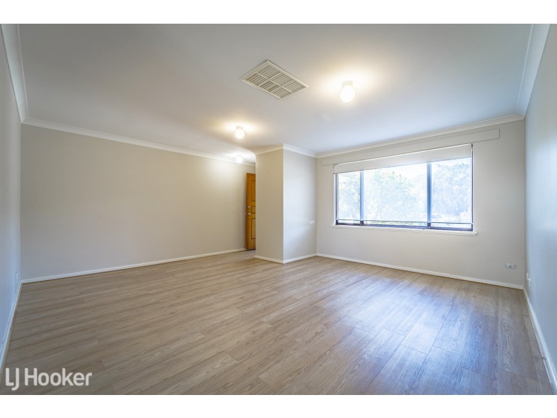 135 Charthouse Road, Waikiki WA 6169