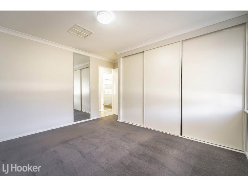 135 Charthouse Road, Waikiki WA 6169