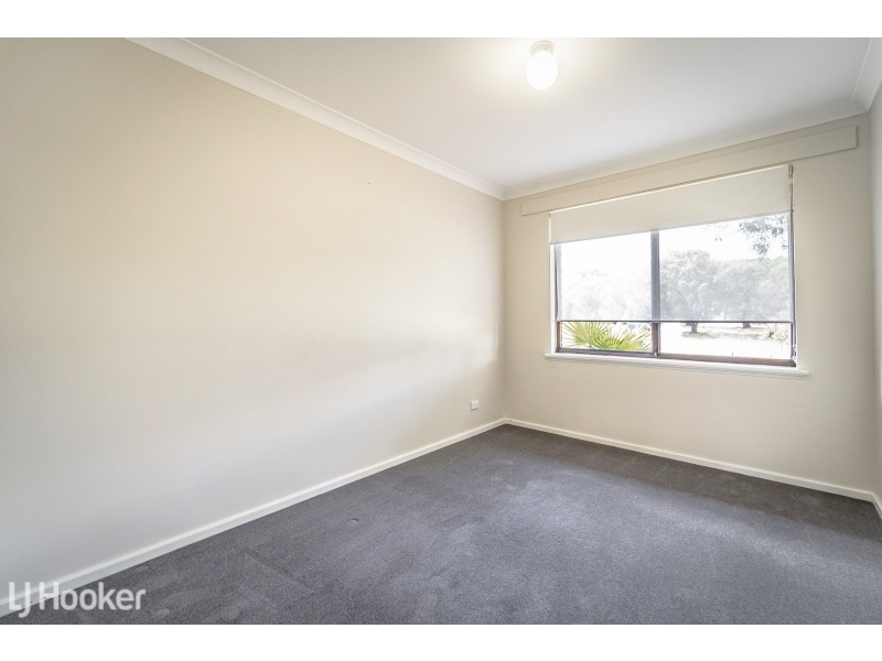 135 Charthouse Road, Waikiki WA 6169