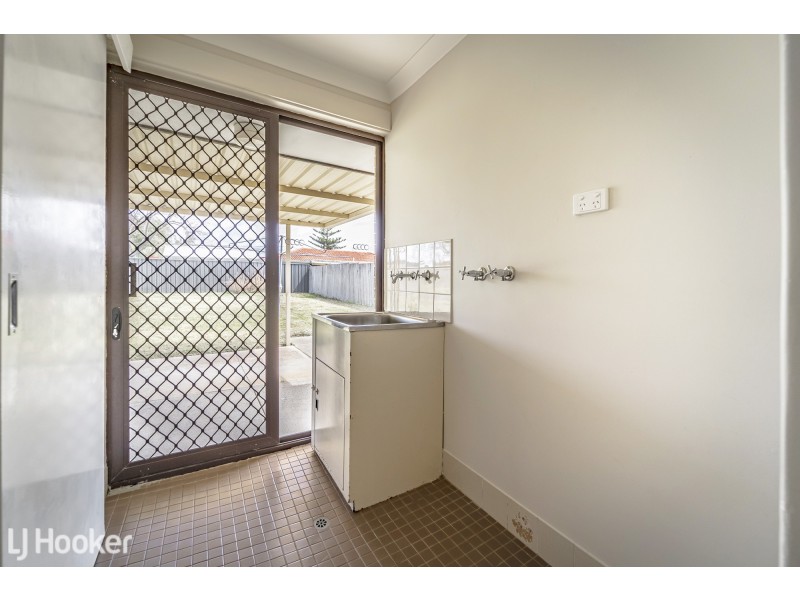 135 Charthouse Road, Waikiki WA 6169