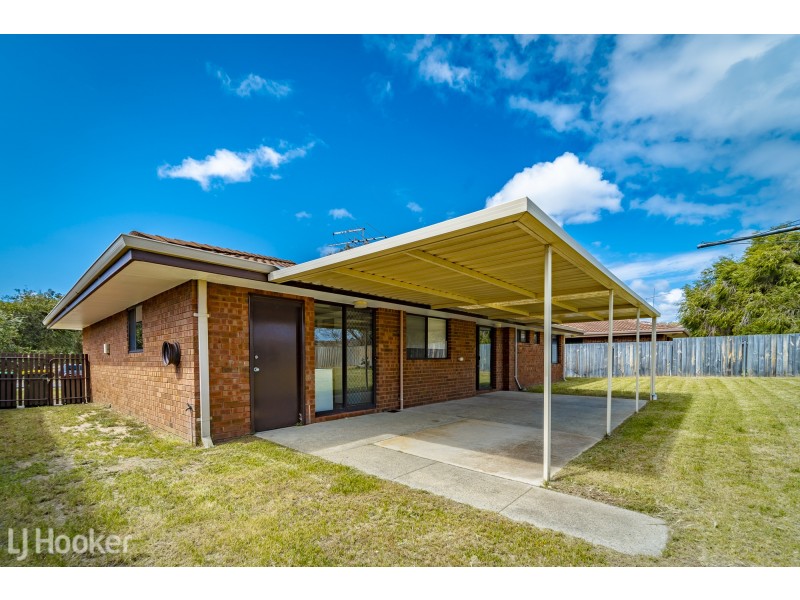 135 Charthouse Road, Waikiki WA 6169