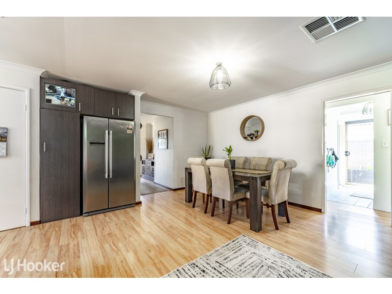 10 Moorburg Loop, Port Kennedy WA 6172