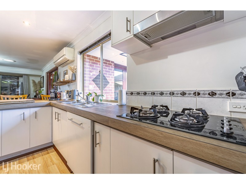 10 Moorburg Loop, Port Kennedy WA 6172