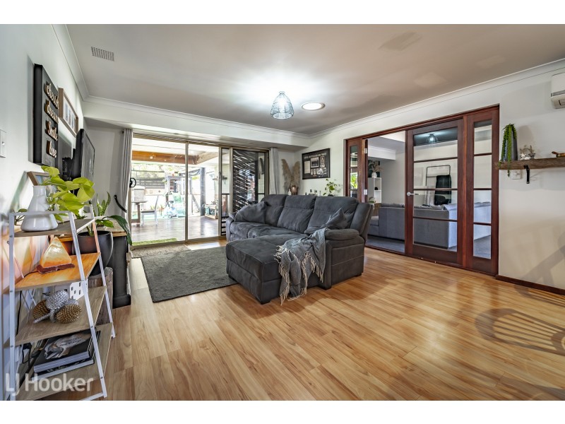 10 Moorburg Loop, Port Kennedy WA 6172
