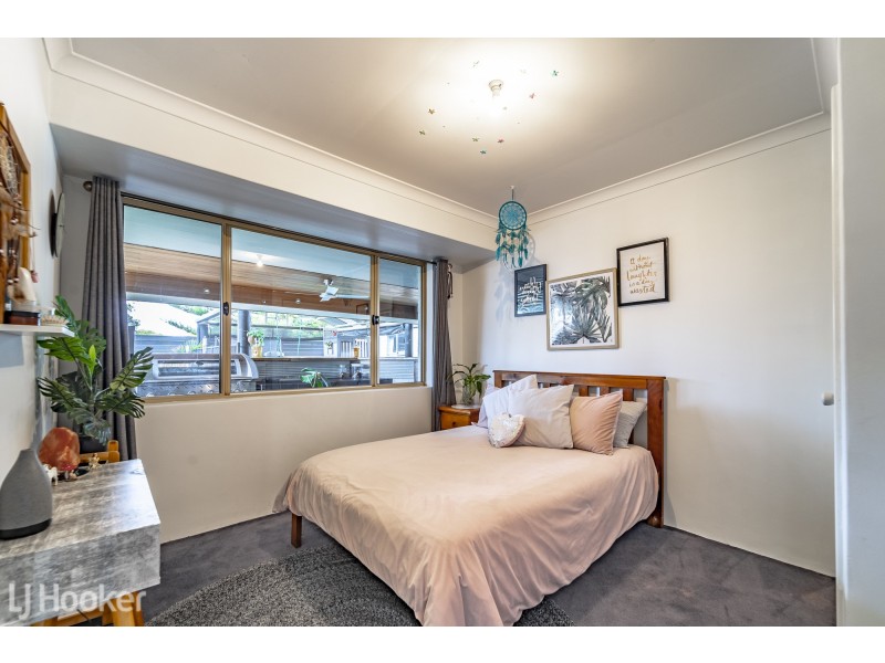10 Moorburg Loop, Port Kennedy WA 6172