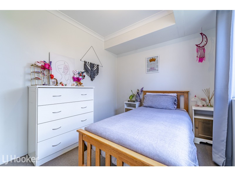 10 Moorburg Loop, Port Kennedy WA 6172