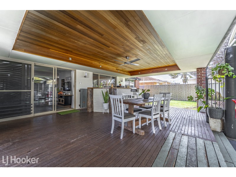 10 Moorburg Loop, Port Kennedy WA 6172