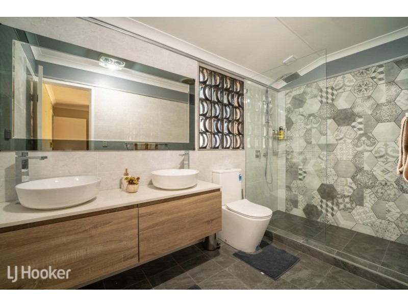 8 Blee Court, Rockingham WA 6168