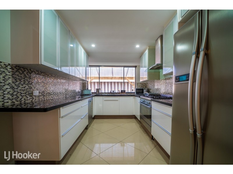 8 Blee Court, Rockingham WA 6168