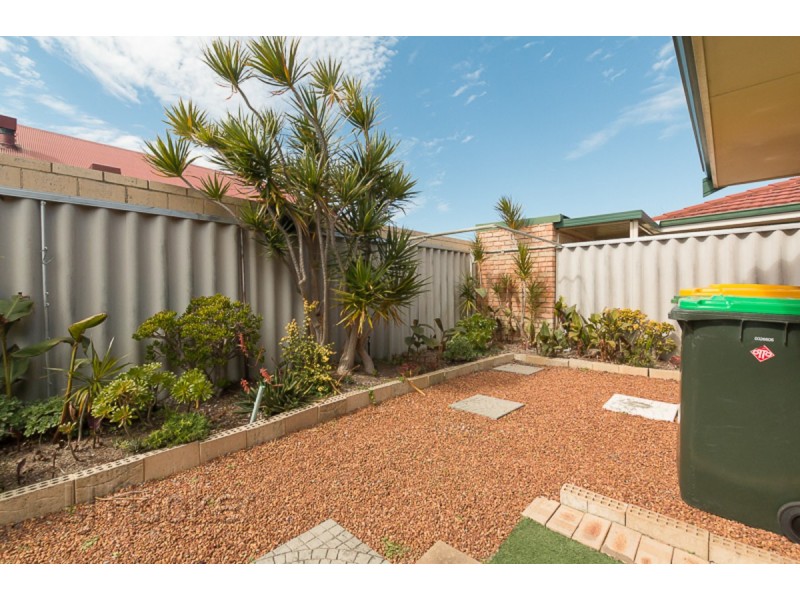 12/10 Nabberu Loop, Cooloongup WA 6168