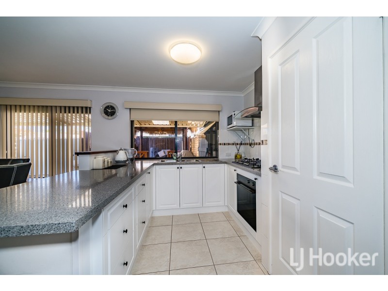 80 Gnangara Drive, Waikiki WA 6169