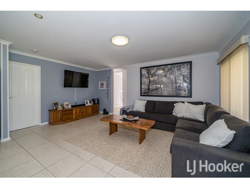 80 Gnangara Drive, Waikiki WA 6169