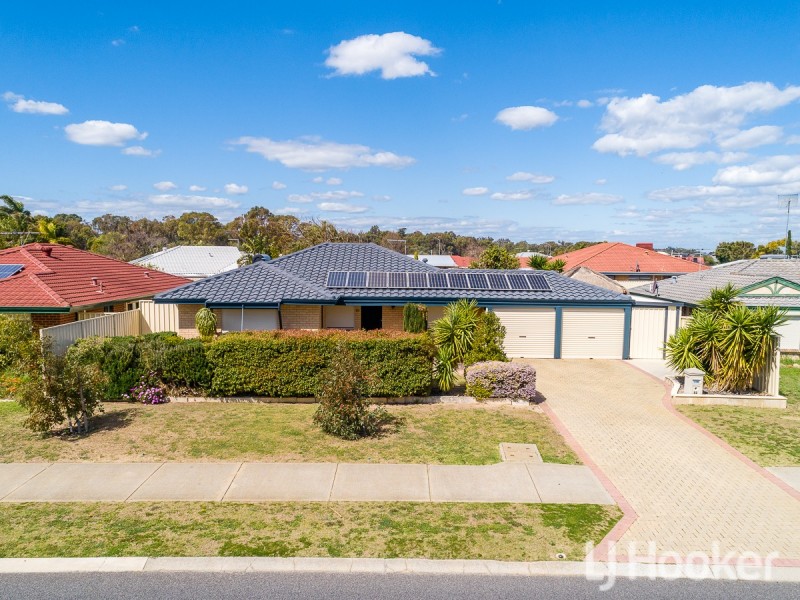 80 Gnangara Drive, Waikiki WA 6169