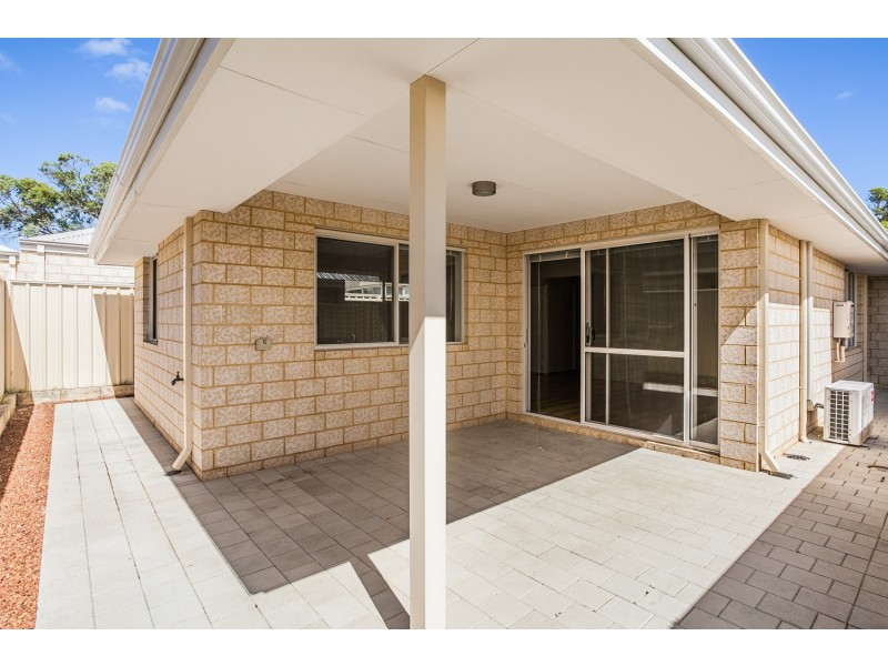 68 Leisure Way, Halls Head WA 6210