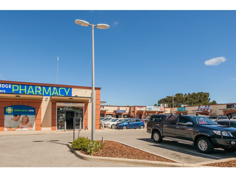 68 Leisure Way, Halls Head WA 6210