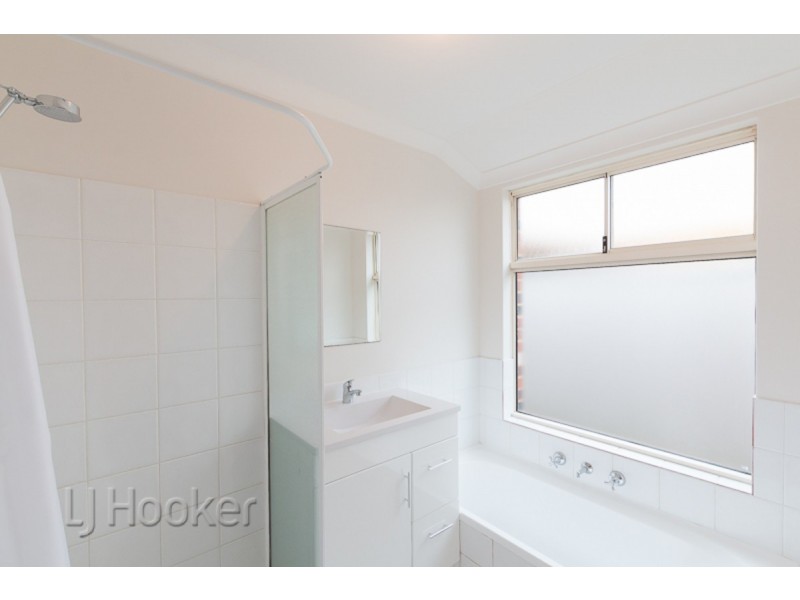 12 Seaspray Place, Waikiki WA 6169