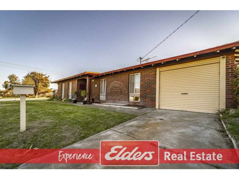 1 Frome Way, Cooloongup WA 6168