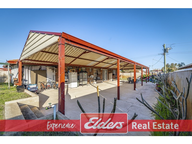 1 Frome Way, Cooloongup WA 6168