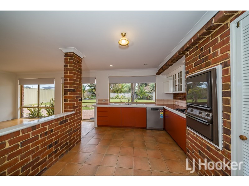 40 Chelmsford Avenue, Port Kennedy WA 6172