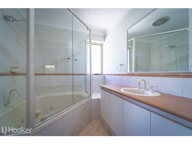 21 Cambernon Green, Port Kennedy WA 6172