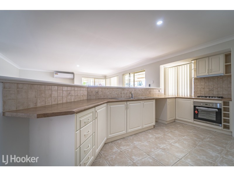 21 Cambernon Green, Port Kennedy WA 6172