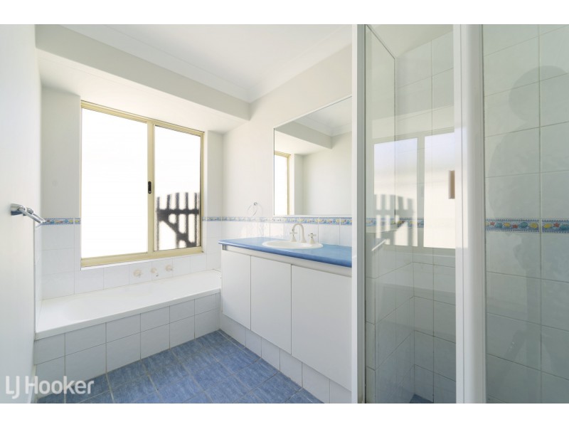 21 Cambernon Green, Port Kennedy WA 6172