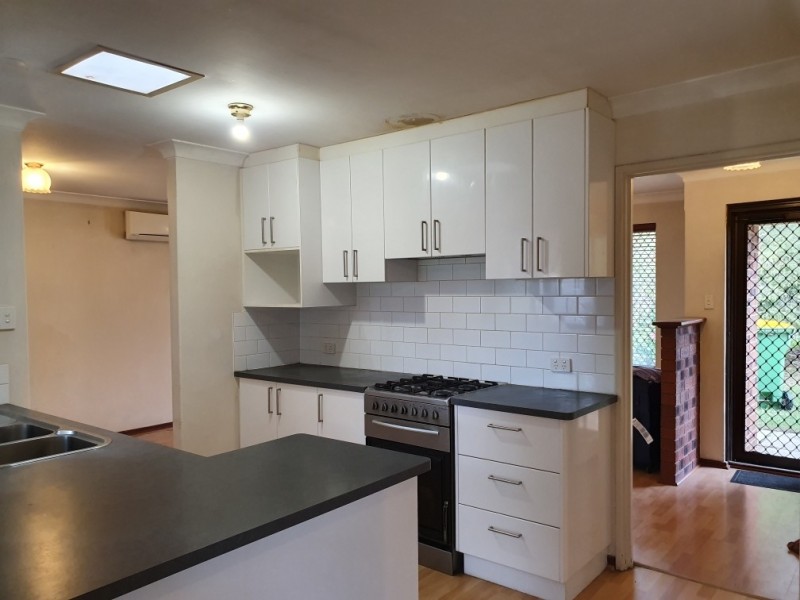 9 Yarle Court, Cooloongup WA 6168