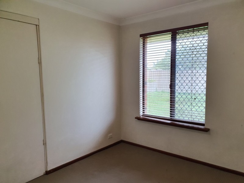 9 Yarle Court, Cooloongup WA 6168