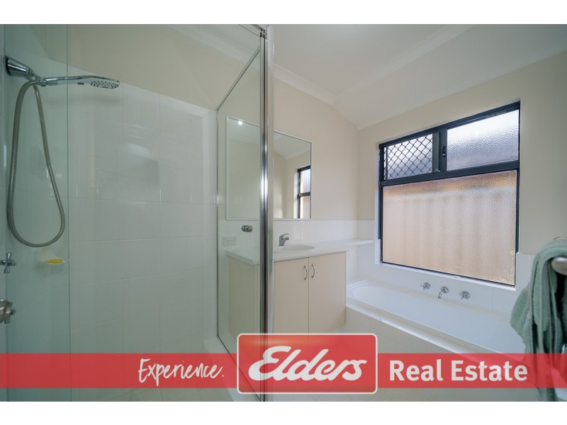 16 Liechardt Loop, Rockingham WA 6168