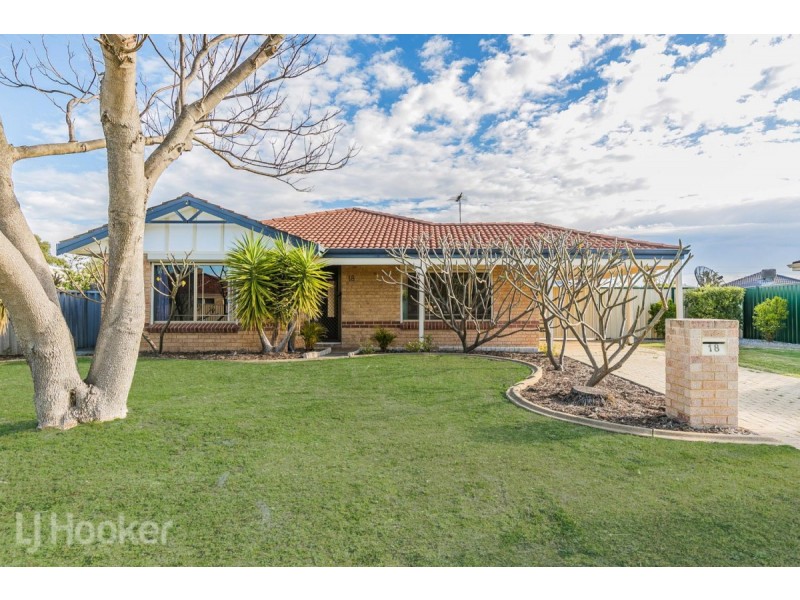 18 Castlerock Avenue, Waikiki WA 6169