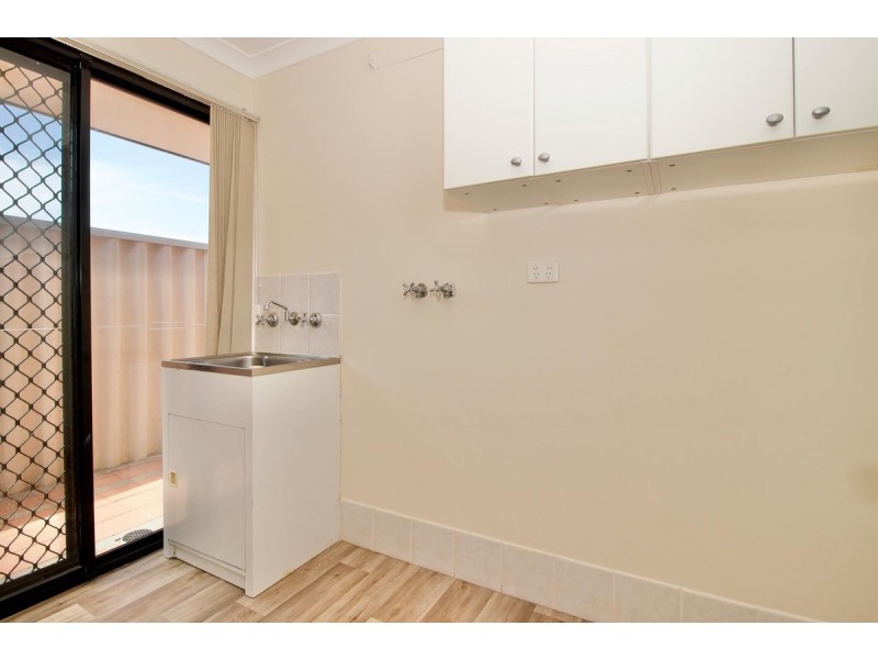 11 Eva Lynch Way, Warnbro WA 6169